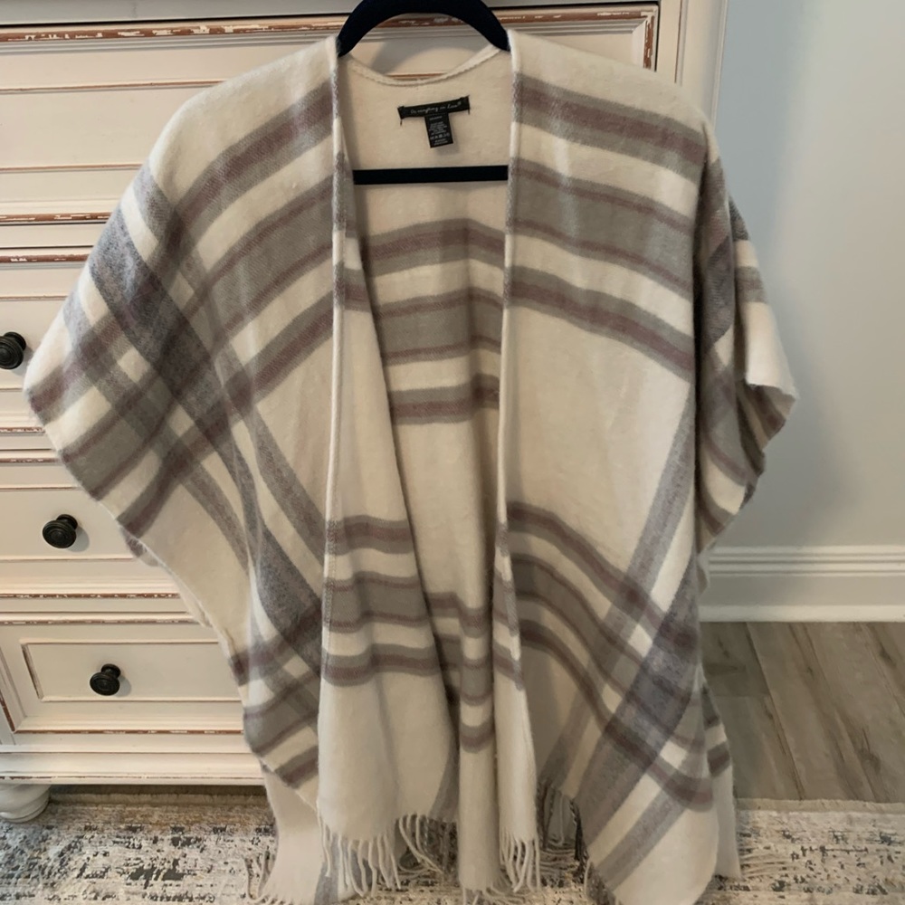 Shawl. Never worn